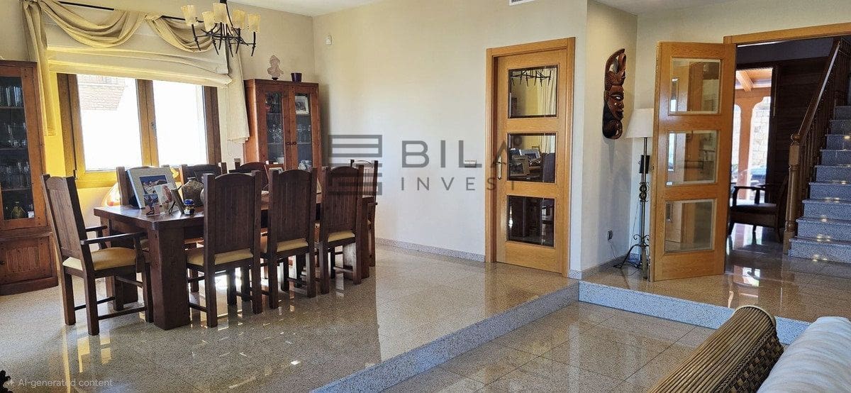 4 quarto Moradia para venda em La Sierrezuela com piscina garagem - 995 000 € (Ref: 9795567)