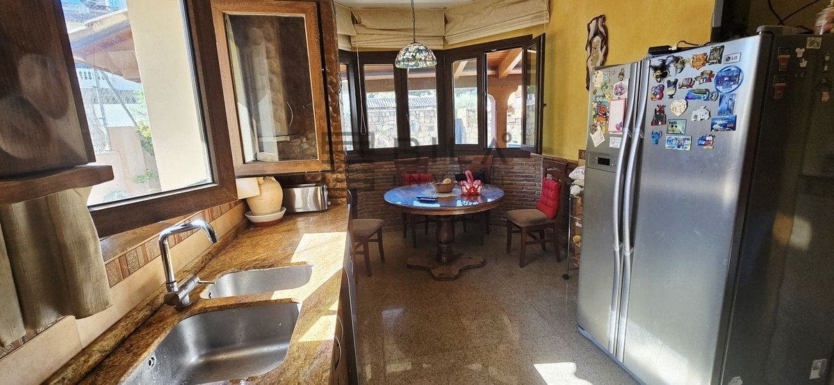4 quarto Moradia para venda em La Sierrezuela com piscina garagem - 995 000 € (Ref: 9795567)