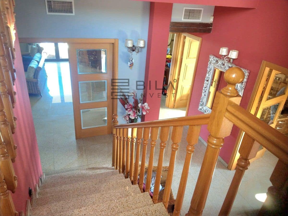 4 quarto Moradia para venda em La Sierrezuela com piscina garagem - 995 000 € (Ref: 9795567)