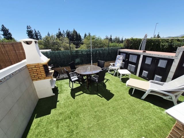 2 makuuhuone Omakotitalo myytävänä paikassa Hipódromo - Cerrado del Águila, Mijas mukana uima-altaan 
autotalli - 375 000 € (Ref: 9795751)