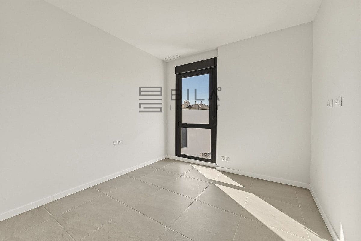 3 sypialnia Dom na sprzedaż w Riviera del Sol z basenem - 649 000 € (Ref: 9795754)