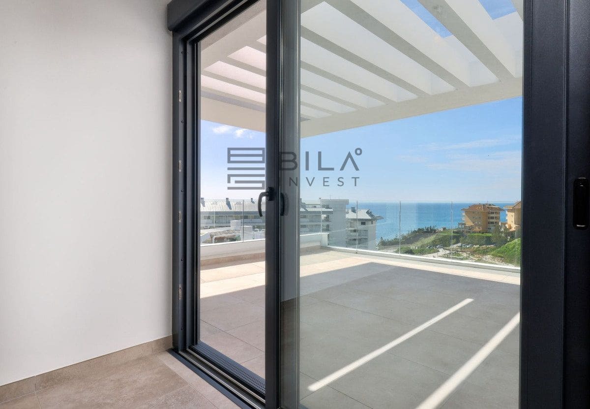 2 makuuhuone Kattohuoneisto myytävänä paikassa Fuengirola mukana uima-altaan - 675 000 € (Ref: 9798416)