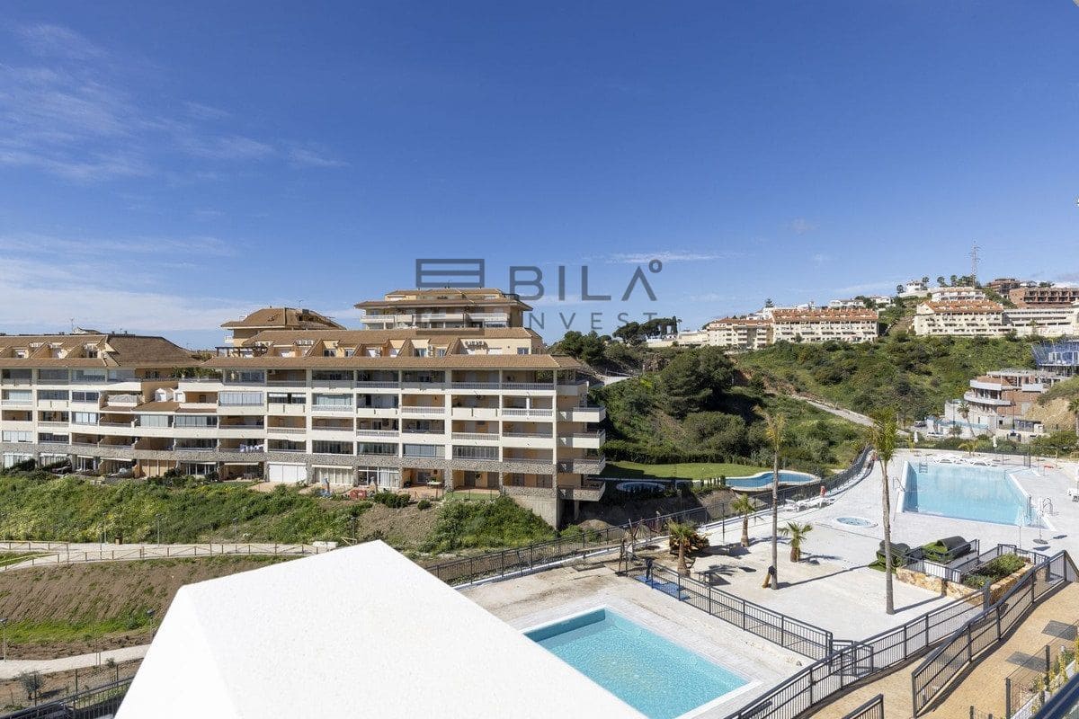 2 makuuhuone Kattohuoneisto myytävänä paikassa Fuengirola mukana uima-altaan - 675 000 € (Ref: 9798416)