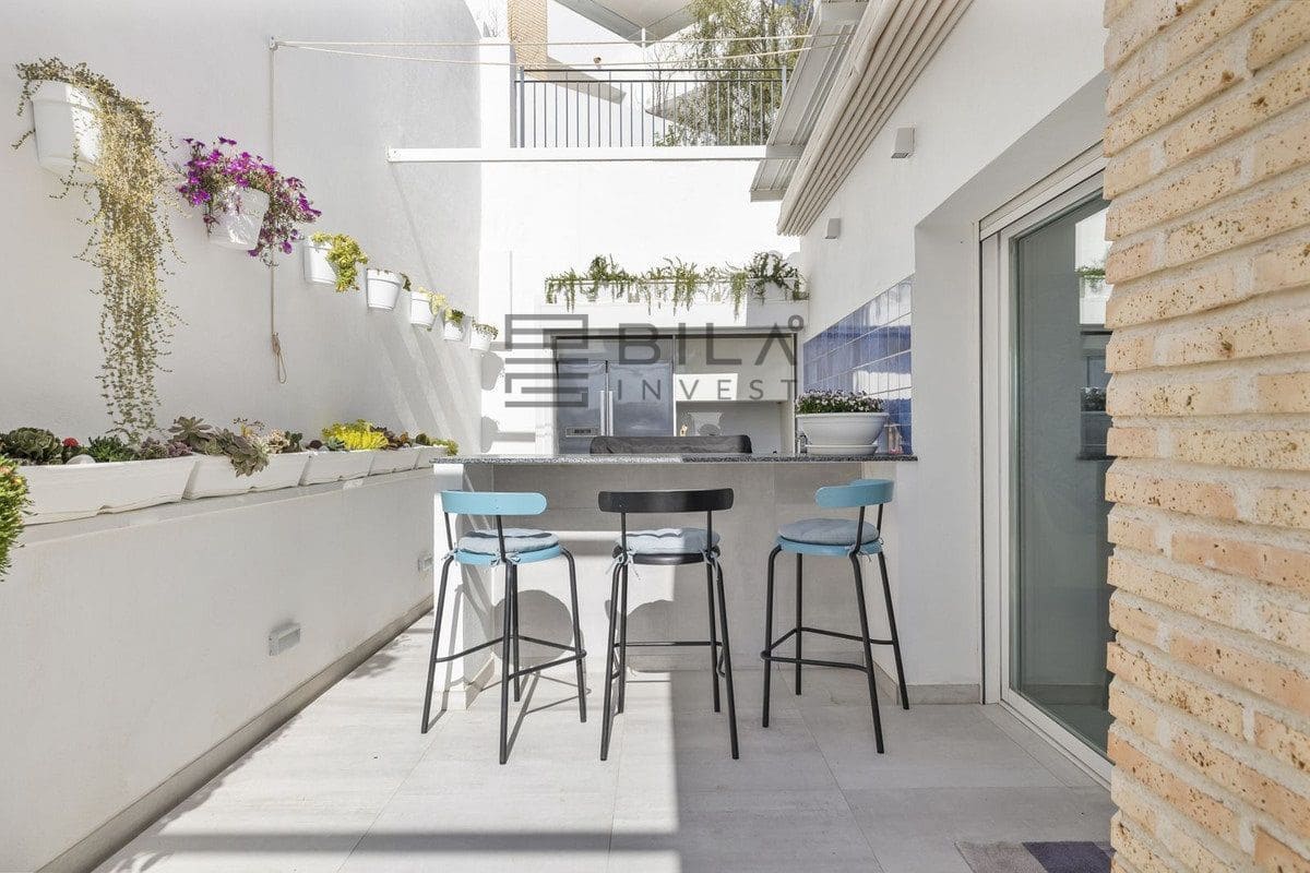 3 bedroom Villa for sale in Torremuelle with pool garage - € 1,200,000 (Ref: 9798417)