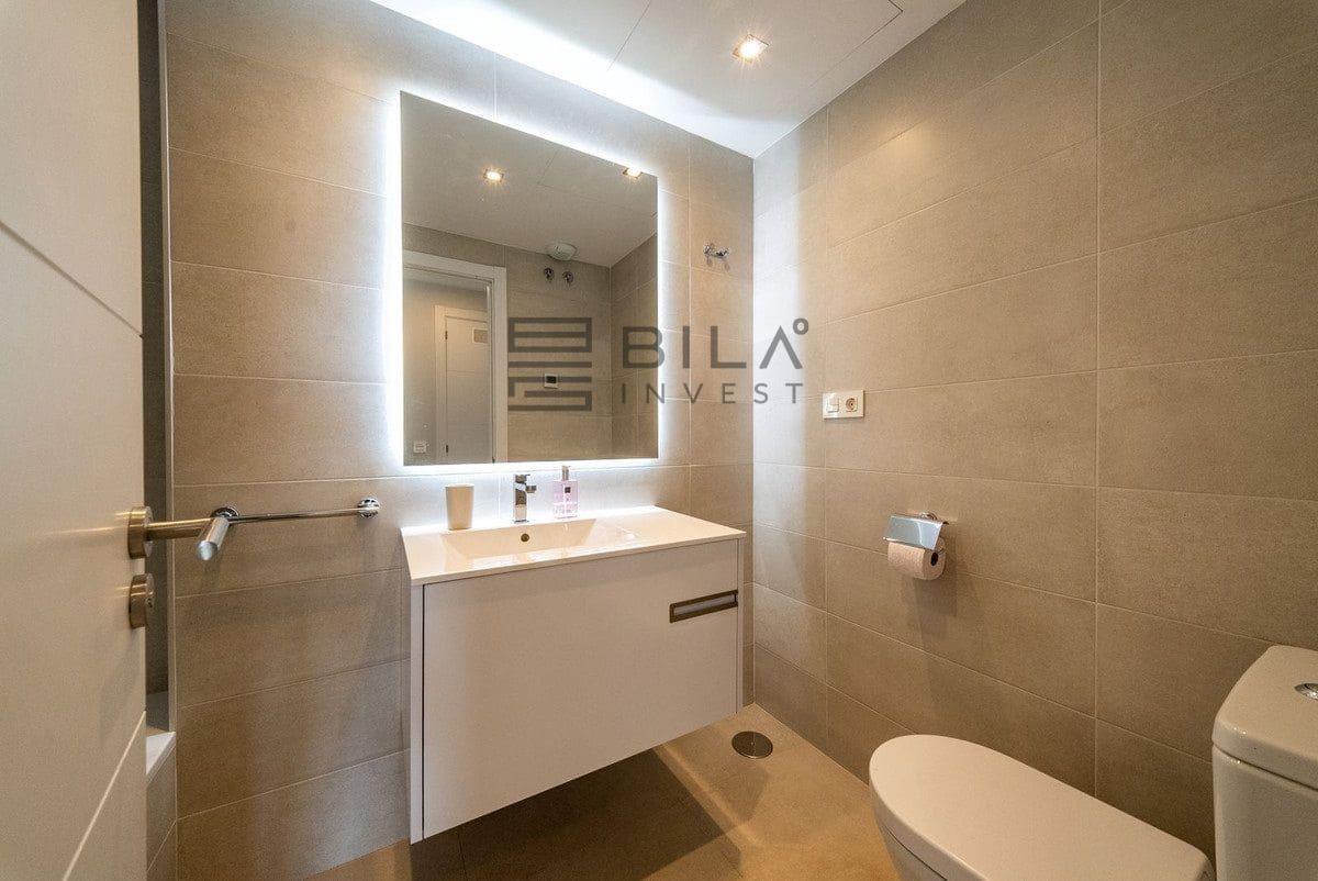 2 makuuhuone Asunto myytävänä paikassa El Chaparral mukana uima-altaan 
autotalli - 475 000 € (Ref: 9798422)