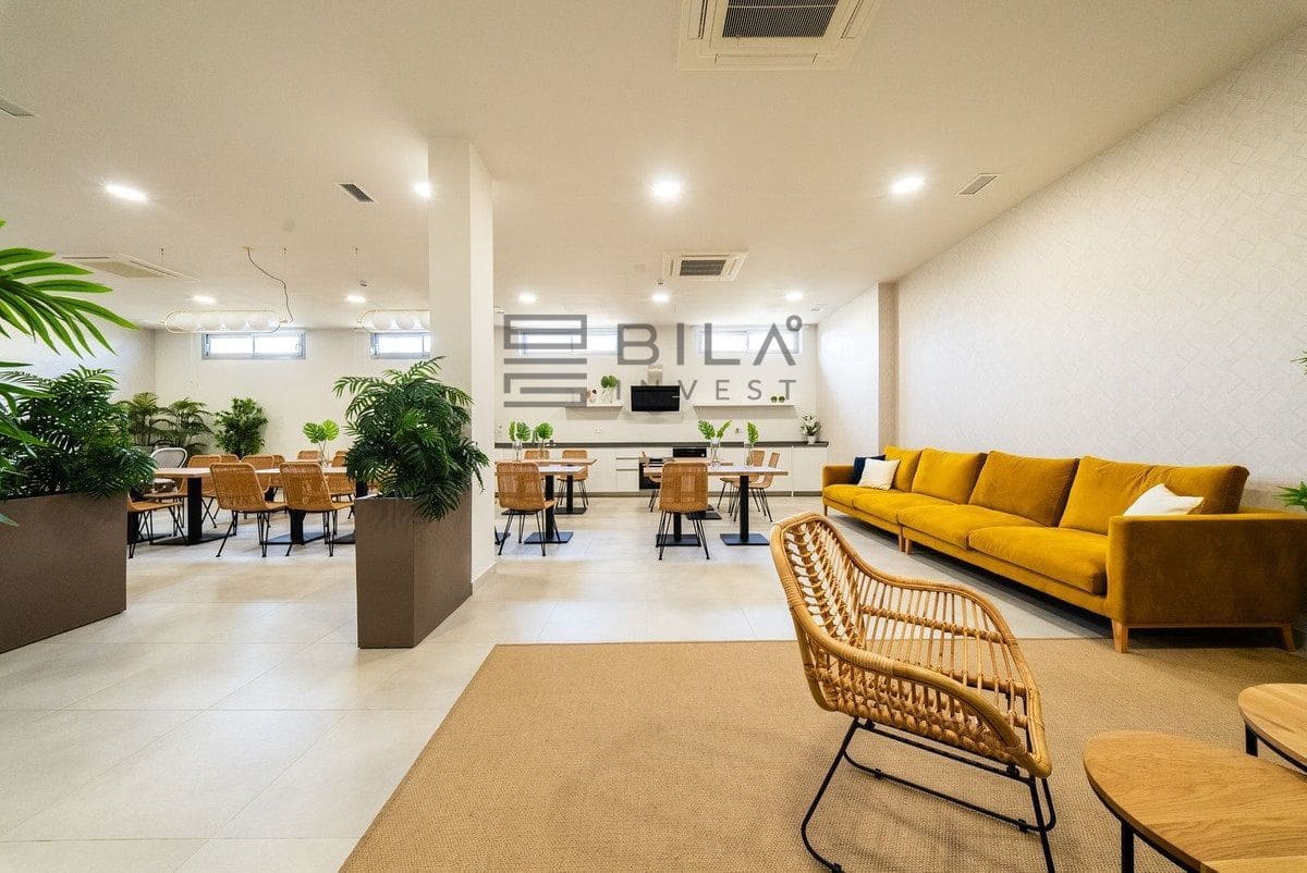 2 makuuhuone Asunto myytävänä paikassa El Chaparral mukana uima-altaan 
autotalli - 475 000 € (Ref: 9798422)