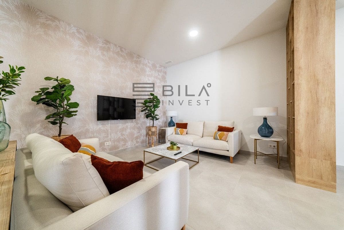 2 makuuhuone Asunto myytävänä paikassa El Chaparral mukana uima-altaan 
autotalli - 475 000 € (Ref: 9798422)