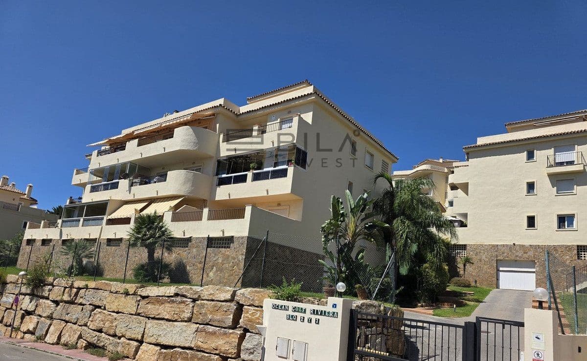 2 bedroom Flat for sale in Riviera del Sol with pool garage - € 265,000 (Ref: 9798424)