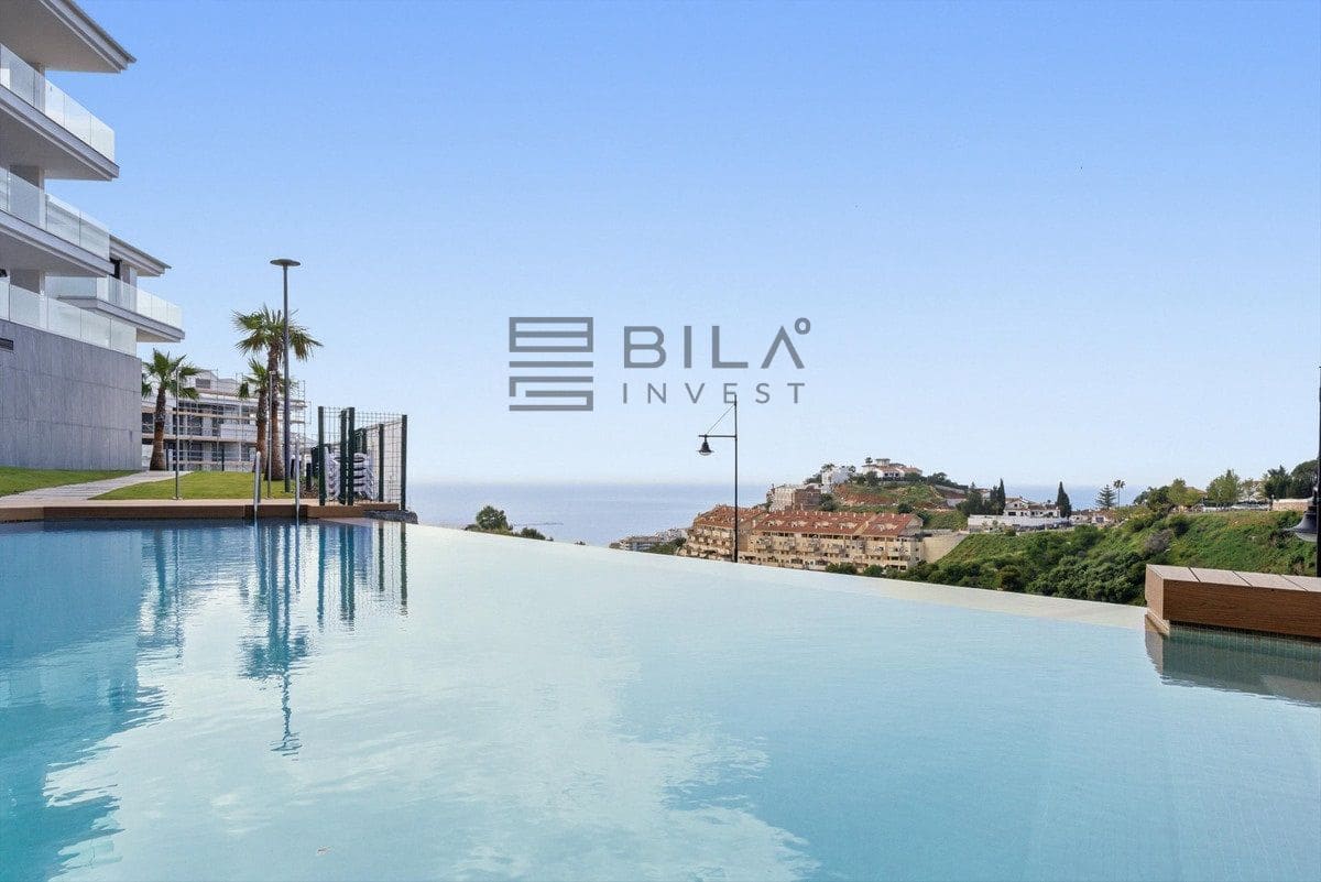 Piso de 2 habitaciones en Fuengirola en venta con piscina garaje - 495.000 € (Ref: 9798425)