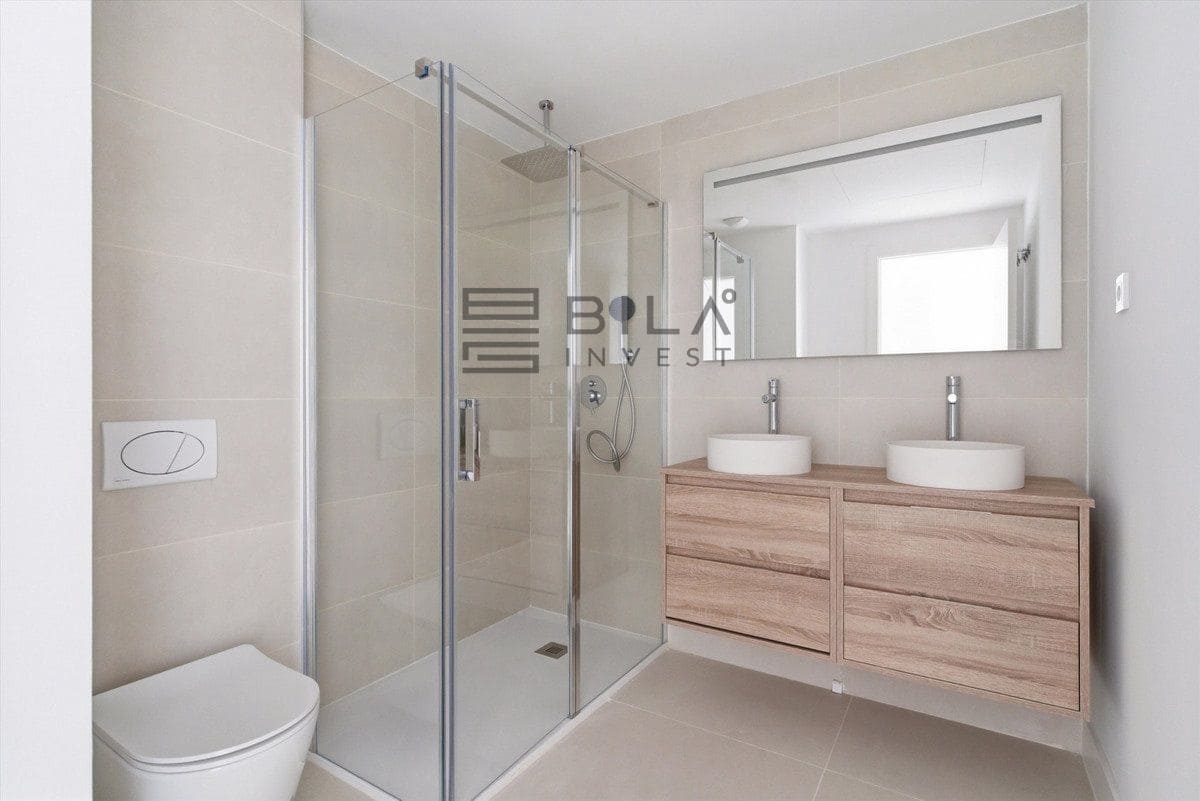 Piso de 2 habitaciones en Fuengirola en venta con piscina garaje - 495.000 € (Ref: 9798425)