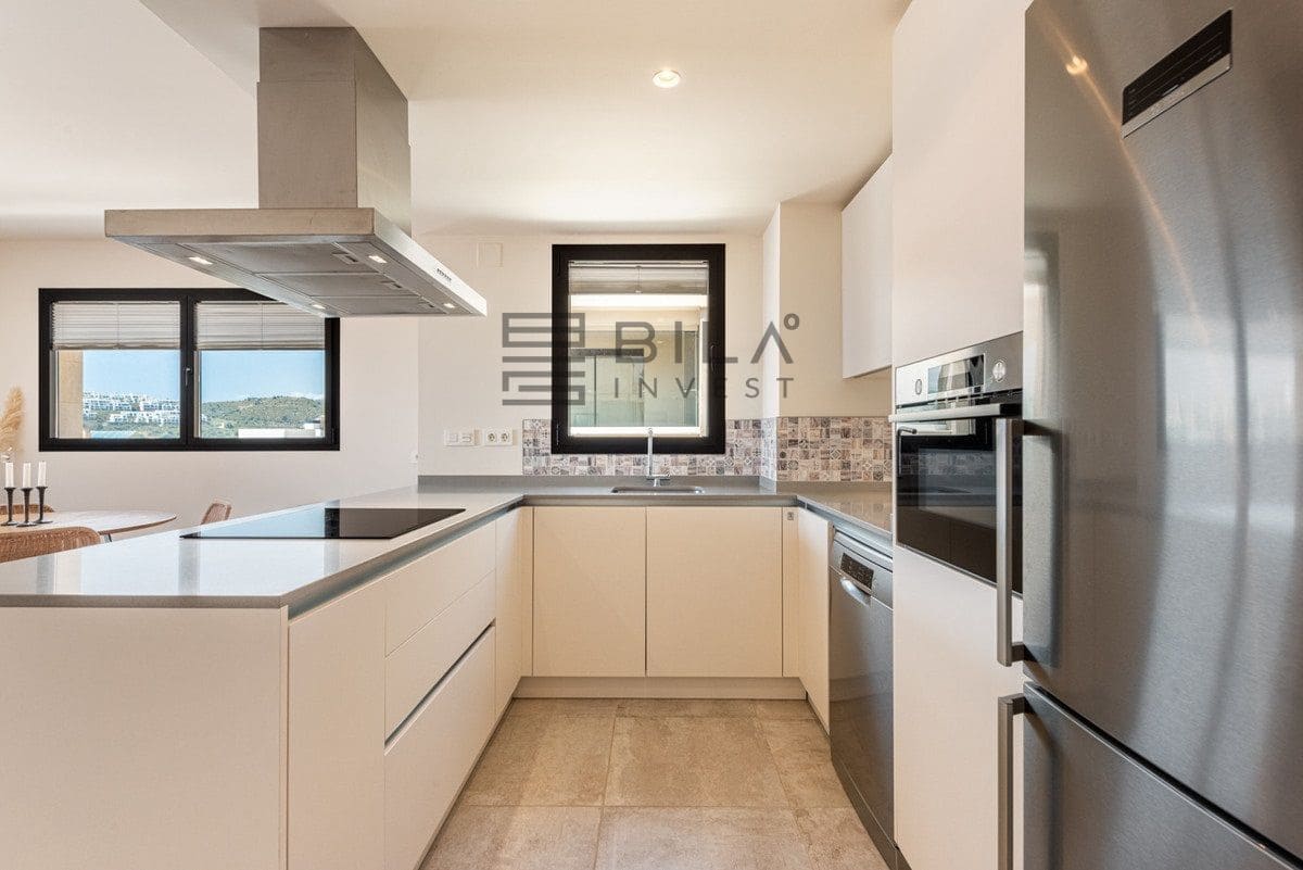 4 chambre Appartement à vendre à La Cala de Mijas avec piscine garage - 935 000 € (Ref: 9798427)