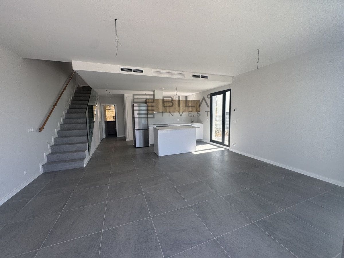 Casa de 4 habitaciones en Riviera del Sol en venta - 590.000 € (Ref: 9807294)