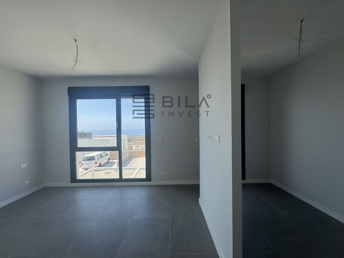Casa de 4 habitaciones en Riviera del Sol en venta - 590.000 € (Ref: 9807294)