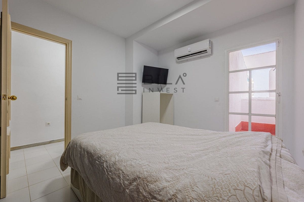 Piso de 2 habitaciones en El Faro en venta con piscina - 289.000 € (Ref: 9807296)