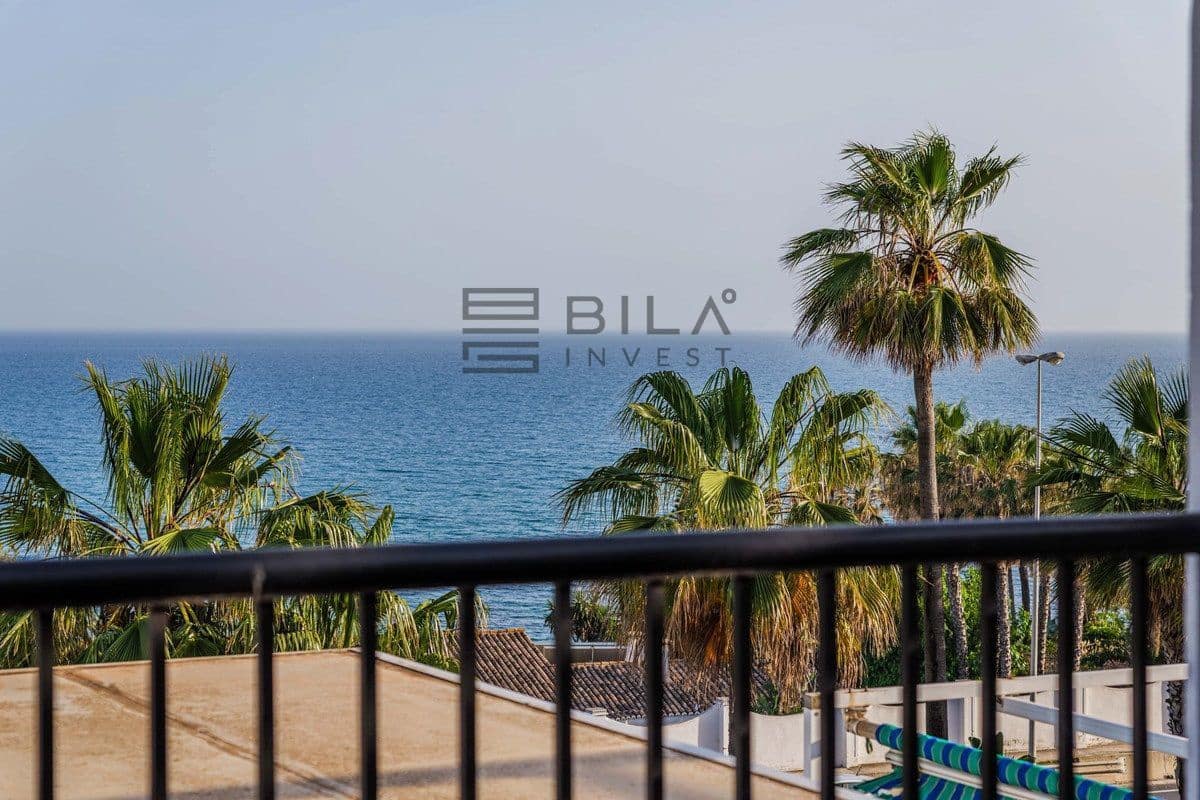 Piso de 2 habitaciones en El Faro en venta con piscina - 289.000 € (Ref: 9807296)