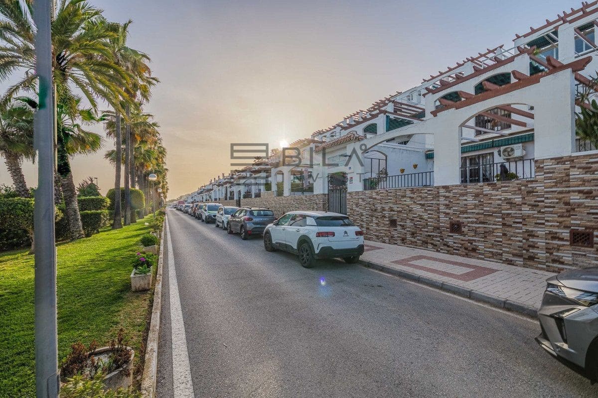 Piso de 2 habitaciones en El Faro en venta con piscina - 289.000 € (Ref: 9807296)