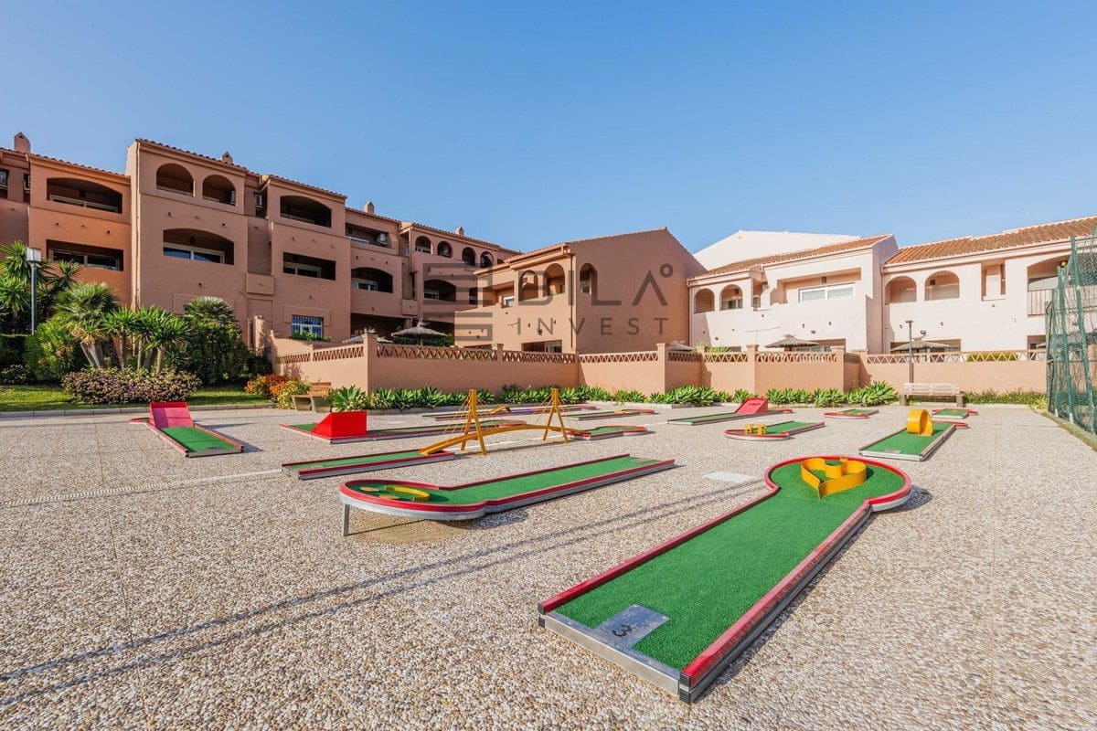 Piso de 2 habitaciones en El Faro en venta con piscina - 289.000 € (Ref: 9807296)