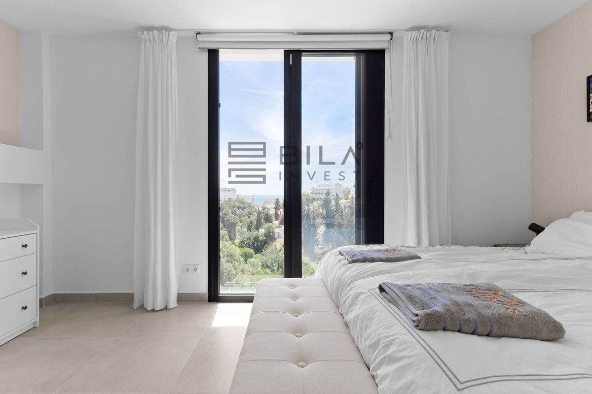 4 soverom Hus til salgs i Fuengirola med svømmebasseng garasje - € 799 999 (Ref: 9807299)