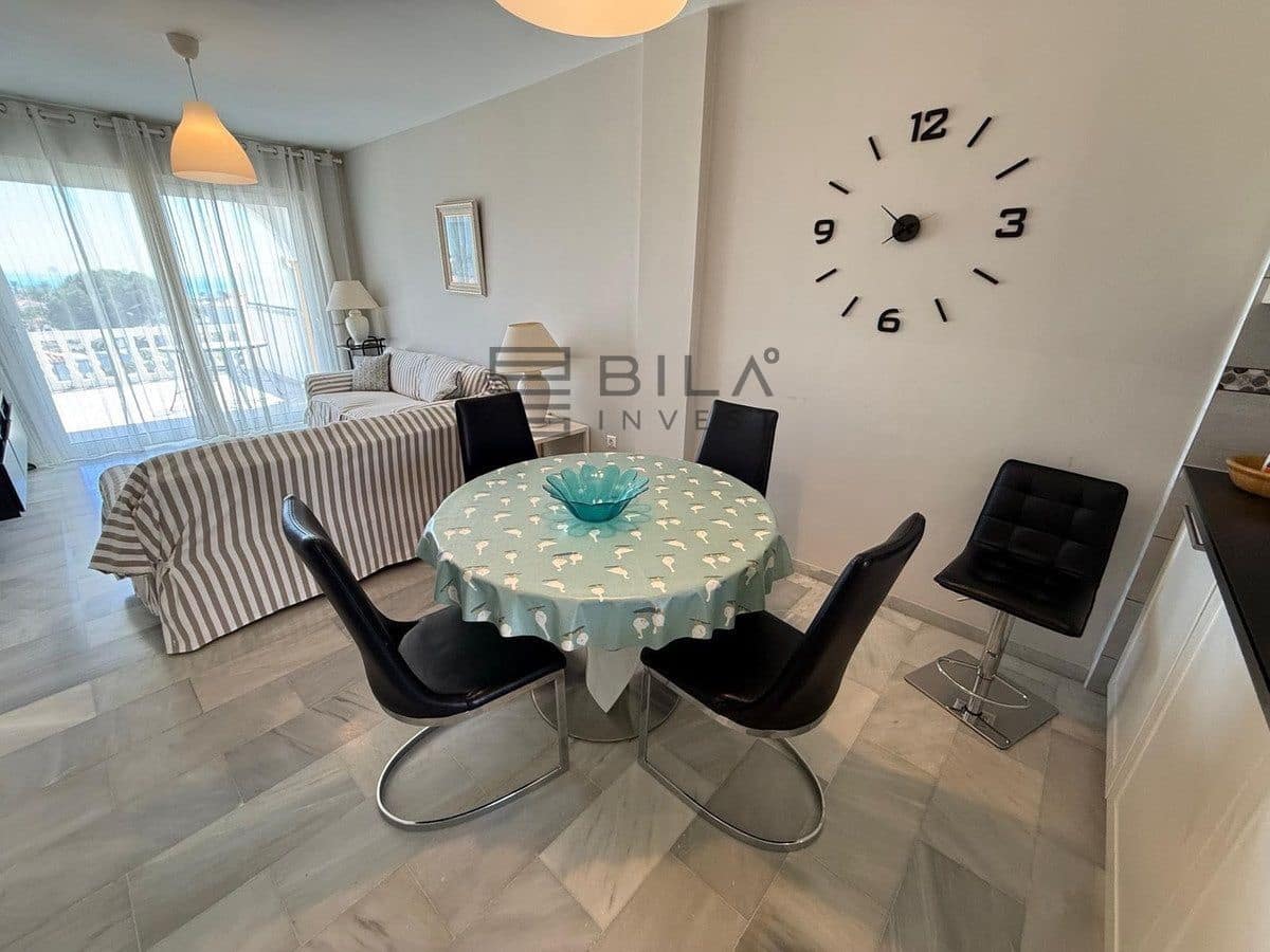 Piso de 2 habitaciones en El Faro en venta con piscina garaje - 269.950 € (Ref: 9807301)