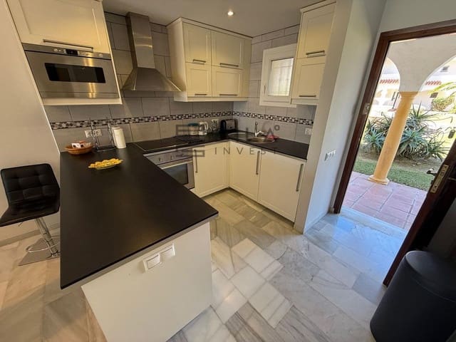 Piso de 2 habitaciones en El Faro, Mijas en venta con piscina garaje - 269.950 € (Ref: 9807301)