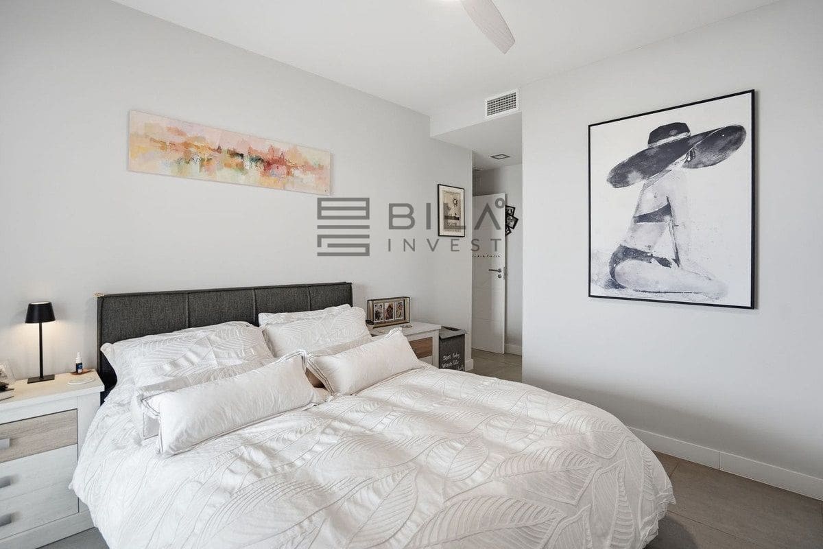 2 soveværelse Lejlighed til salg i Benalmadena med swimmingpool garage - € 549.995 (Ref: 9807302)