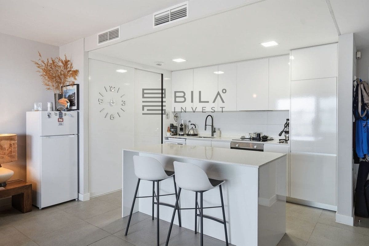 2 soveværelse Lejlighed til salg i Benalmadena med swimmingpool garage - € 549.995 (Ref: 9807302)