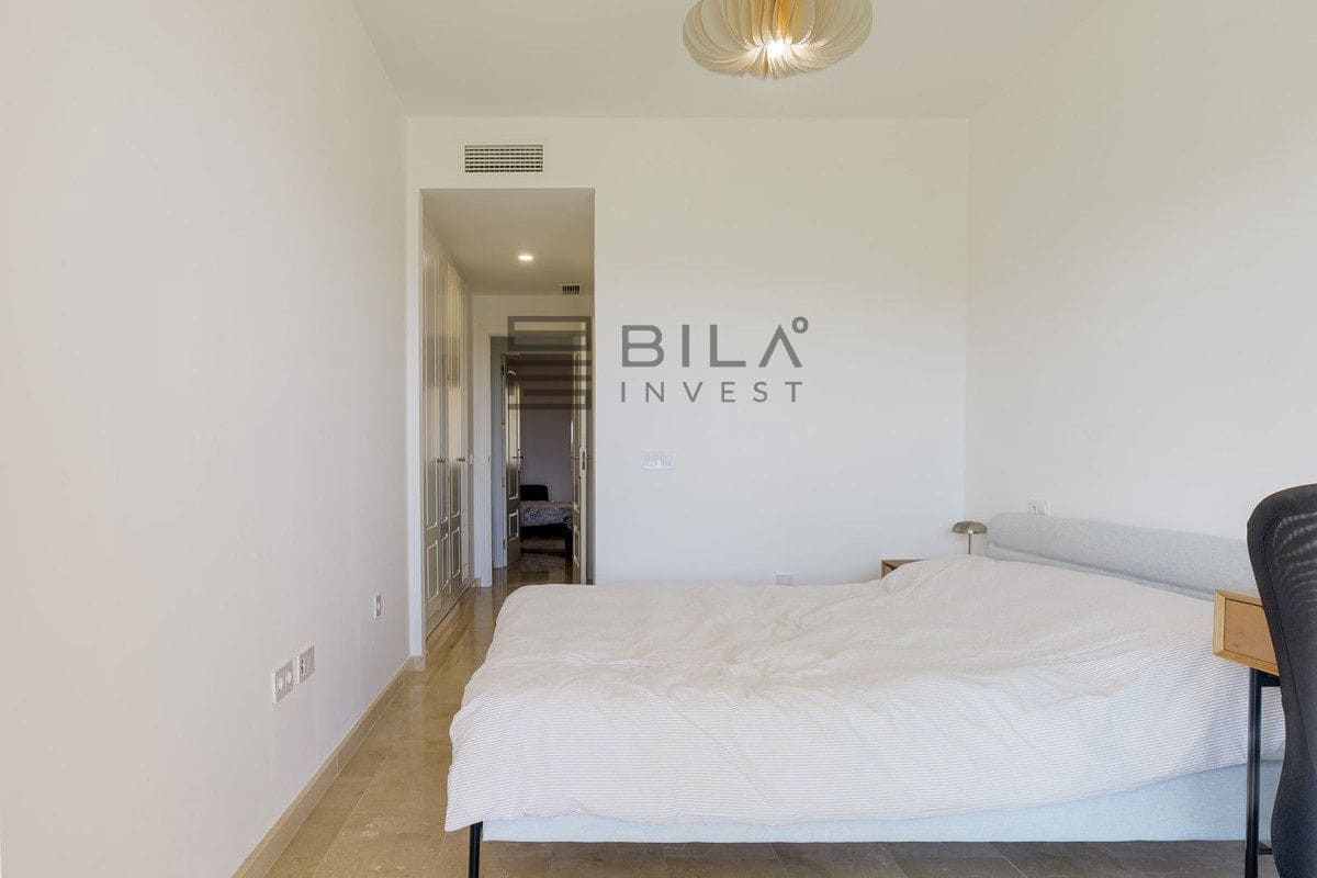 2 bedroom Flat for sale in El Chaparral with pool garage - € 449,000 (Ref: 9807303)