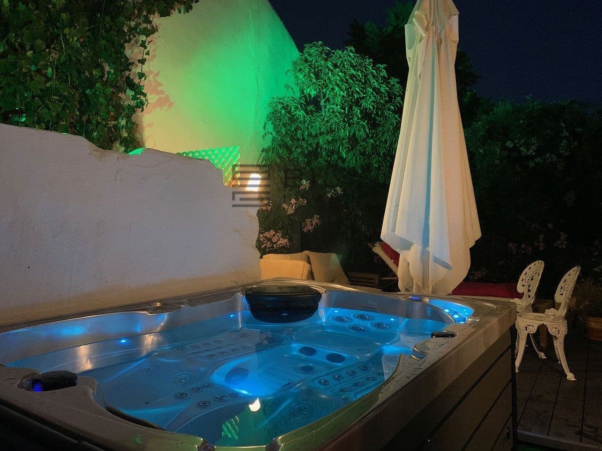 6 sovrum Villa till salu i Mijas med pool - 875 000 € (Ref: 9807304)