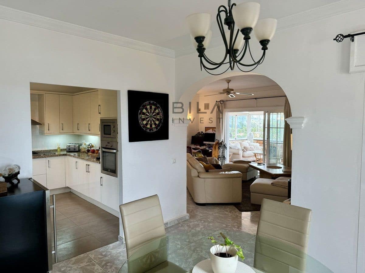 6 sovrum Villa till salu i Mijas med pool - 875 000 € (Ref: 9807304)