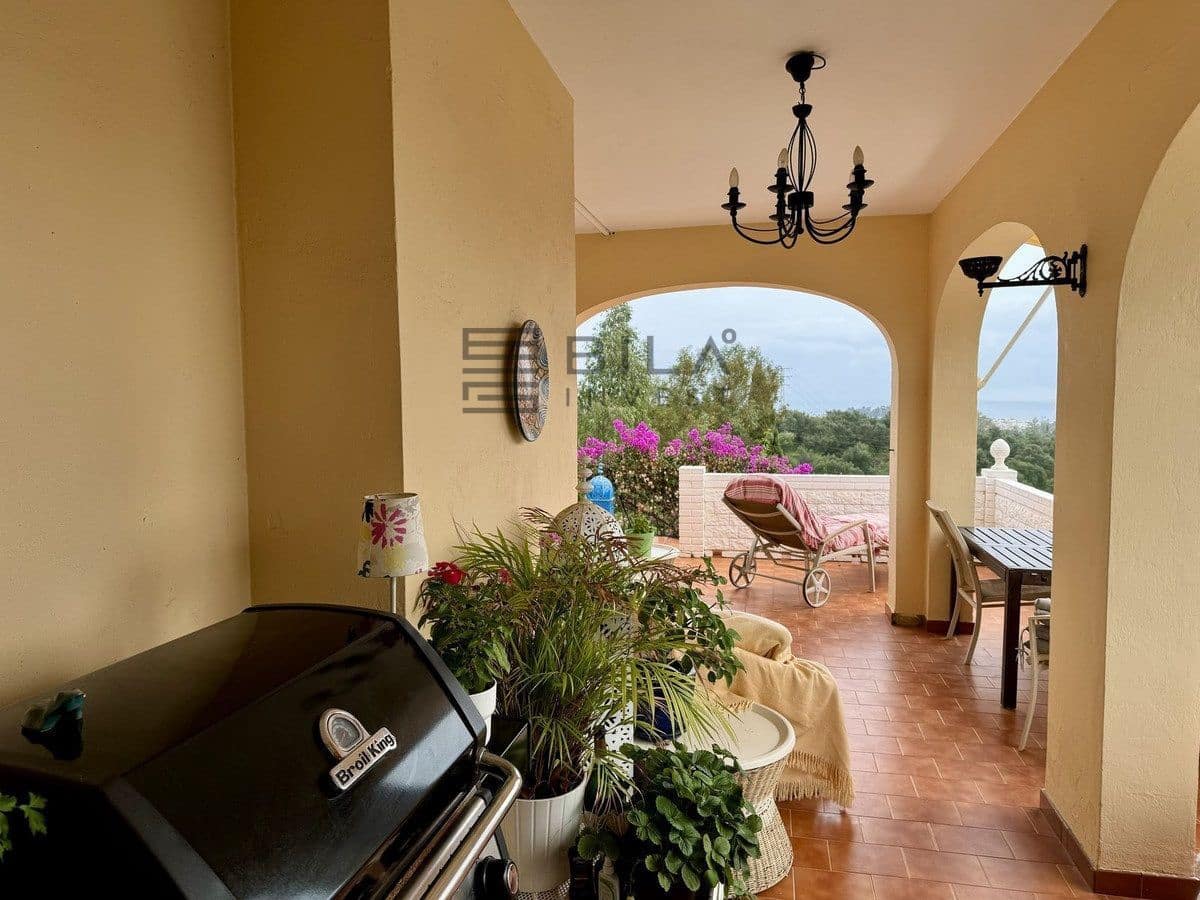 6 sovrum Villa till salu i Mijas med pool - 875 000 € (Ref: 9807304)