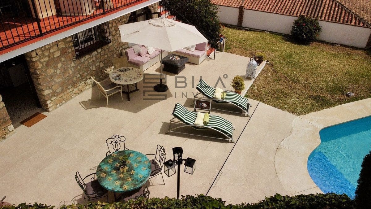 6 sovrum Villa till salu i Mijas med pool - 875 000 € (Ref: 9807304)