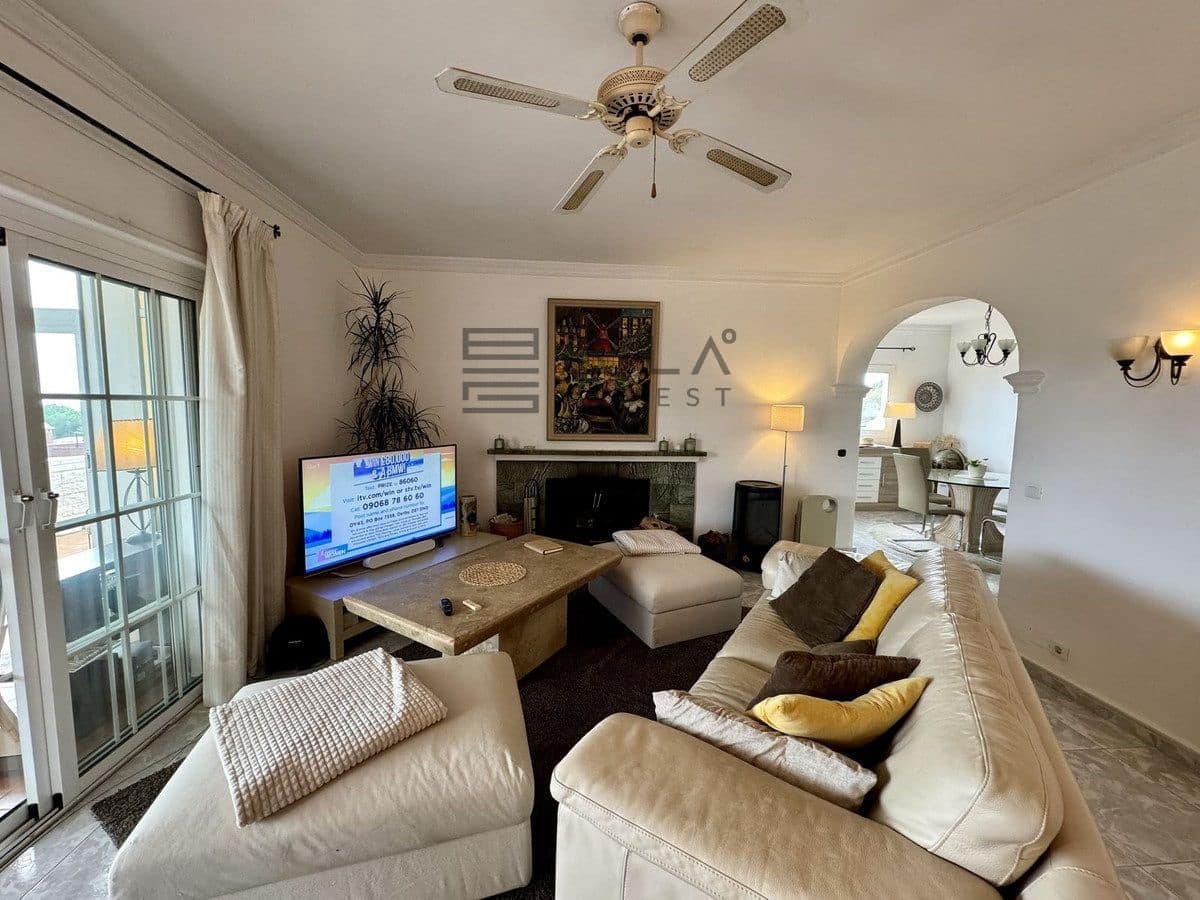 6 sovrum Villa till salu i Mijas med pool - 875 000 € (Ref: 9807304)