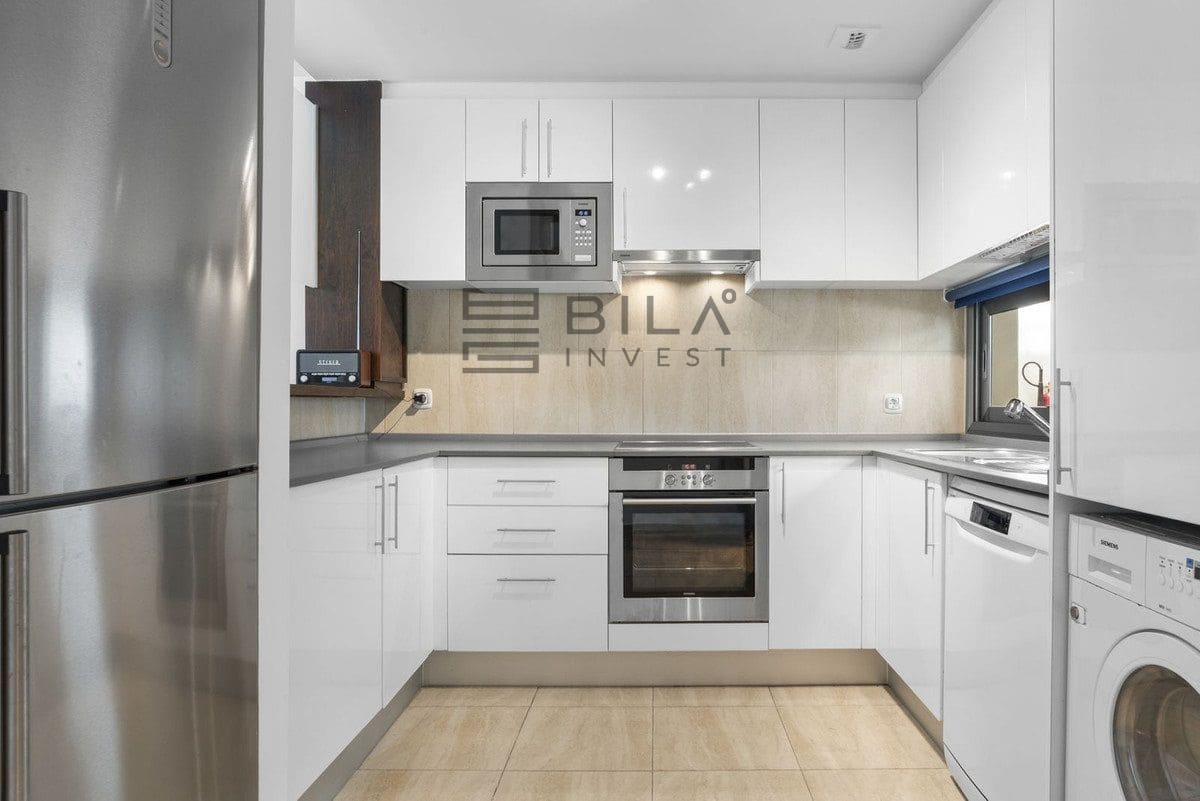 1 bedroom Flat for sale in La Cala de Mijas with pool garage - € 295,000 (Ref: 9807305)