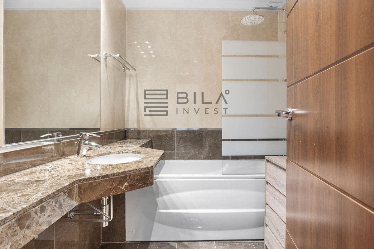 1 bedroom Flat for sale in La Cala de Mijas with pool garage - € 295,000 (Ref: 9807305)