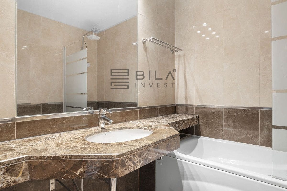 1 bedroom Flat for sale in La Cala de Mijas with pool garage - € 295,000 (Ref: 9807305)