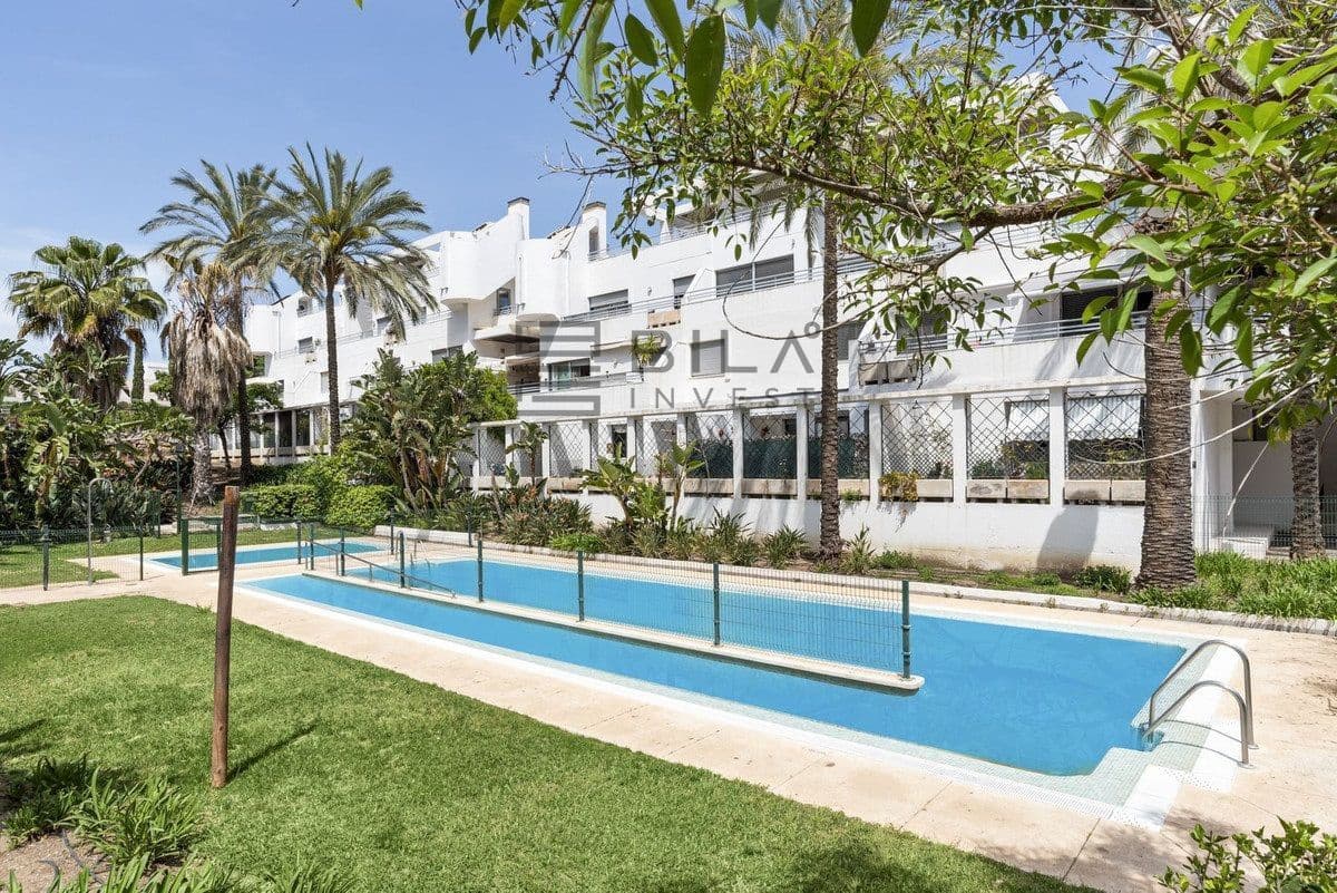 1 bedroom Flat for sale in La Cala de Mijas with pool garage - € 295,000 (Ref: 9807305)