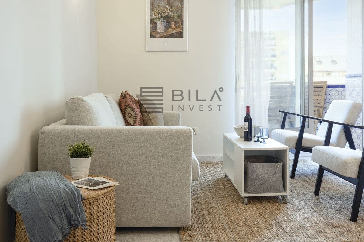 1 bedroom Flat for sale in Fuengirola with pool - € 295,000 (Ref: 9816211)