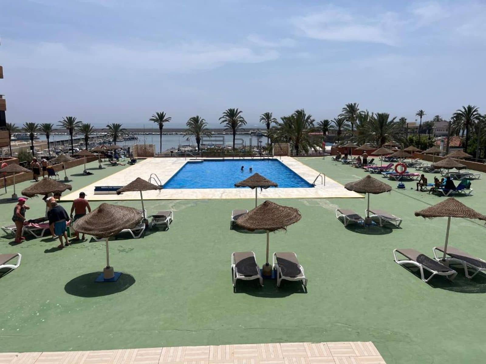 1 bedroom Flat for sale in Fuengirola with pool - € 295,000 (Ref: 9816211)