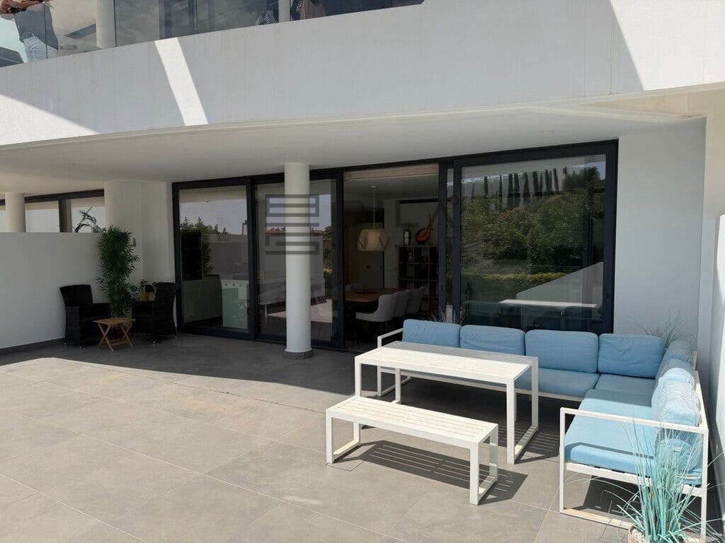 2 slaapkamer Flat te koop in Carvajal met zwembad garage - € 475.000 (Ref: 9816212)