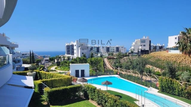 2 slaapkamer Flat te koop in Carvajal, Fuengirola met zwembad garage - € 475.000 (Ref: 9816212)