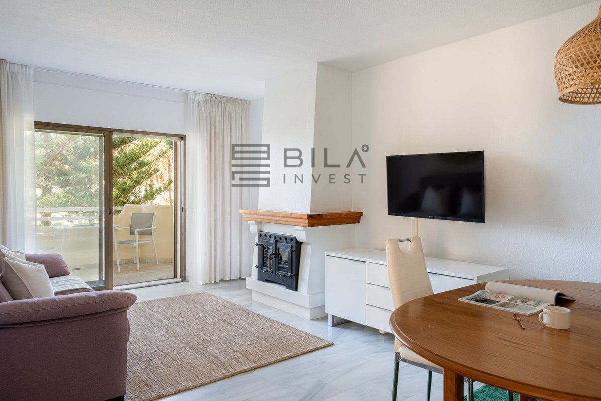 2 makuuhuone Asunto myytävänä paikassa La Cala de Mijas mukana uima-altaan 
autotalli - 550 000 € (Ref: 9816213)