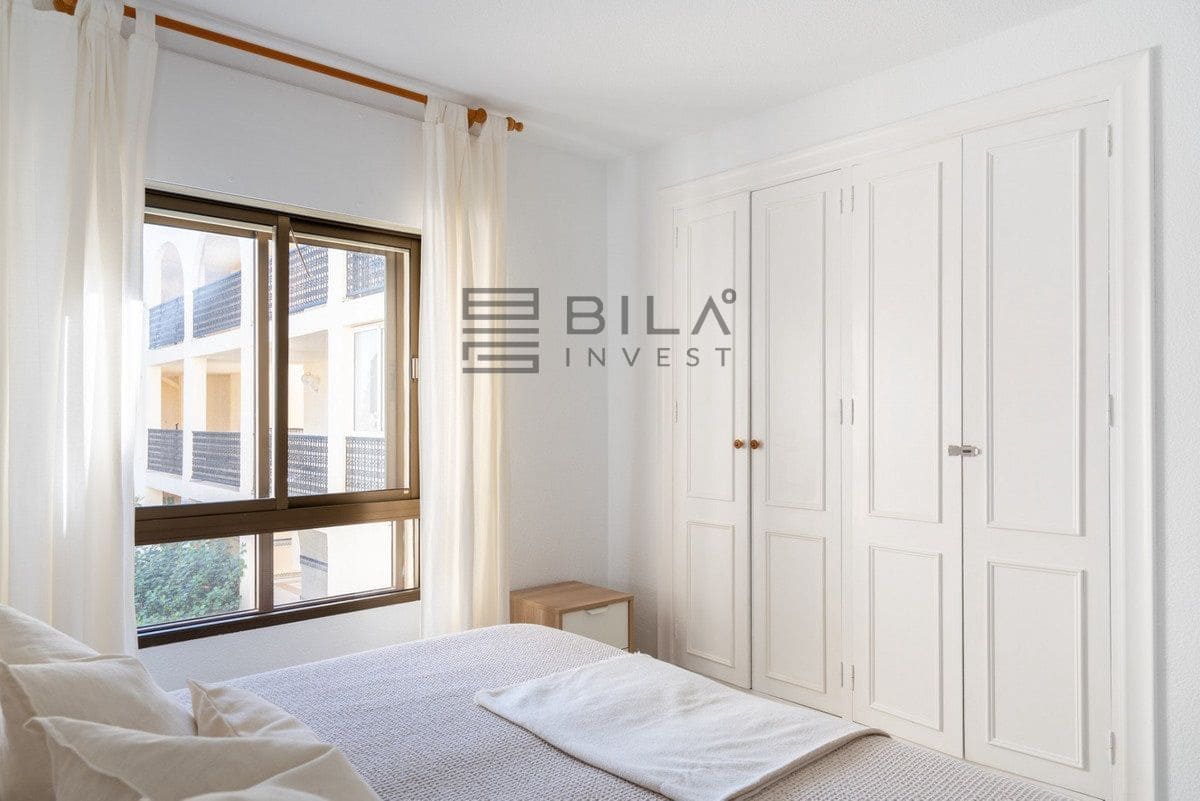 2 makuuhuone Asunto myytävänä paikassa La Cala de Mijas mukana uima-altaan 
autotalli - 550 000 € (Ref: 9816213)