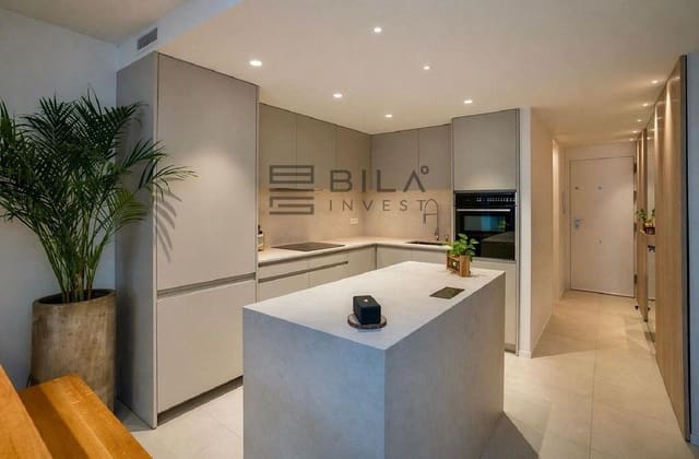 Piso de 3 habitaciones en Benalmádena pueblo, Benalmádena en venta con piscina garaje - 549.000 € (Ref: 9816556)