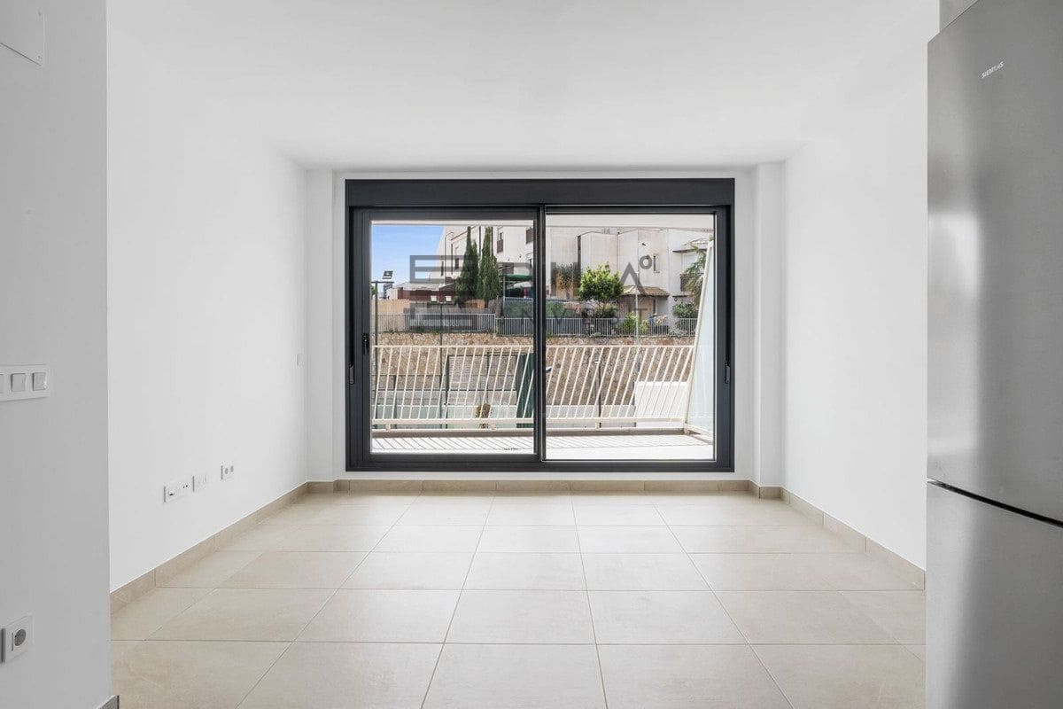 2 slaapkamer Flat te koop in Mijas met zwembad garage - € 320.000 (Ref: 9816557)