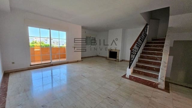 4 makuuhuone Omakotitalo myytävänä paikassa La Cala de Mijas, Mijas mukana uima-altaan 
autotalli - 569 500 € (Ref: 9816867)