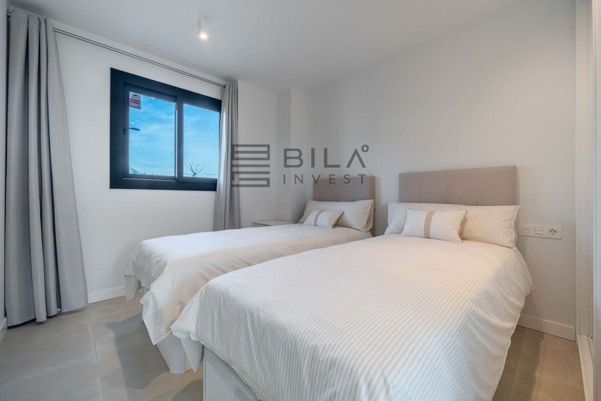 2 slaapkamer Flat te koop in Carvajal - € 469.000 (Ref: 9816868)