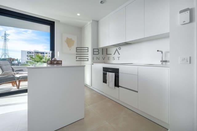 2 slaapkamer Flat te koop in Carvajal, Fuengirola - € 469.000 (Ref: 9816868)
