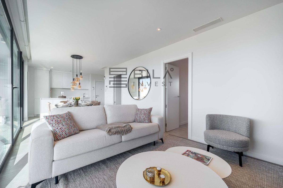 2 slaapkamer Flat te koop in Carvajal - € 469.000 (Ref: 9816868)