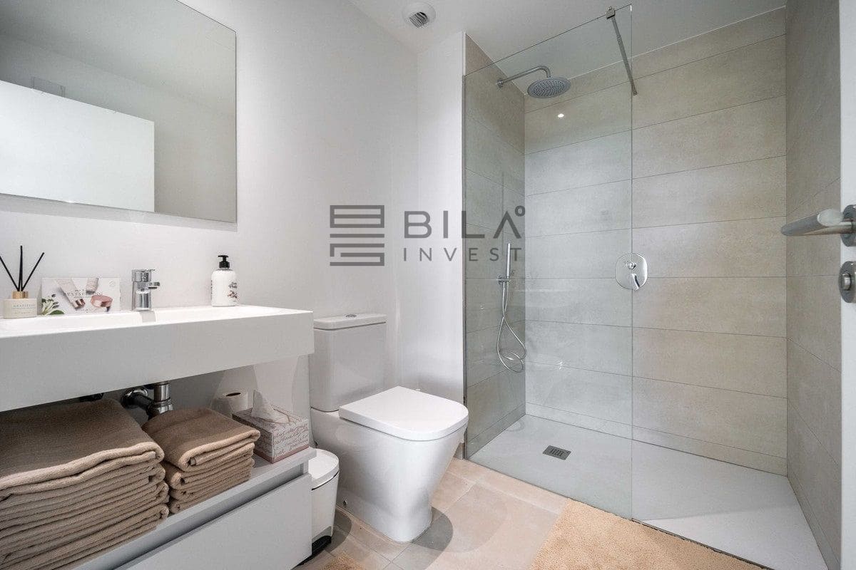 2 slaapkamer Flat te koop in Carvajal - € 469.000 (Ref: 9816868)