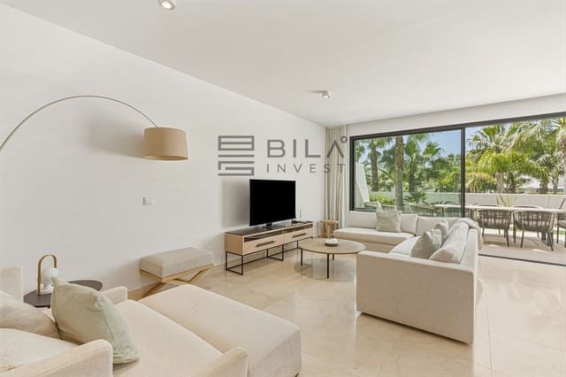 Casa de 4 habitaciones en La Cala de Mijas, Mijas en venta con piscina garaje - 1.295.000 € (Ref: 9816869)